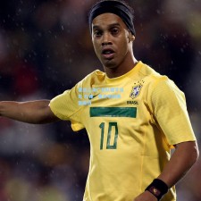 客战上海广东队稳字当先 杜锋，重点布防弗雷戴特