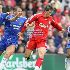 TA经纪人调查揭示英超新赛季风向，红军领跑争冠，伯恩利深陷降级危机